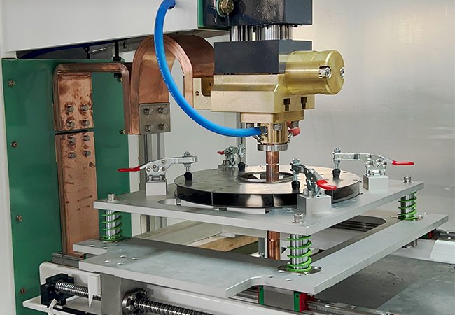 Fan Blade Inner Disk Resistance Heat Riveting Welding Machine