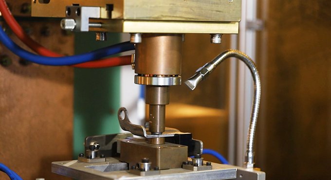 Welding of Door Hinge Bolt Projection Welding Machine