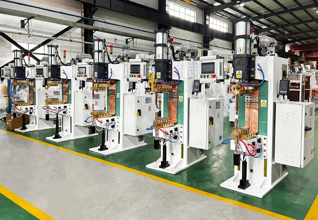 Automatic Nut Spot Welding Machine