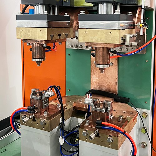Double-head energy storage spot welding machine