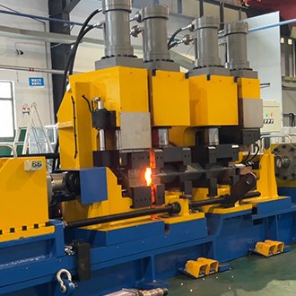Trailer axle large double-head flash welding machine