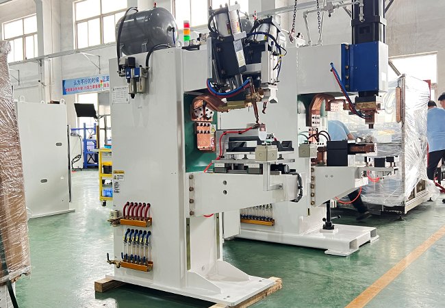 Compressor Housing Double-head Spot Welding Machine